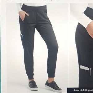 SCRUBS. Healing Hands Purple Label Tara 6pocket stretch jogger cargo pants-BLACK